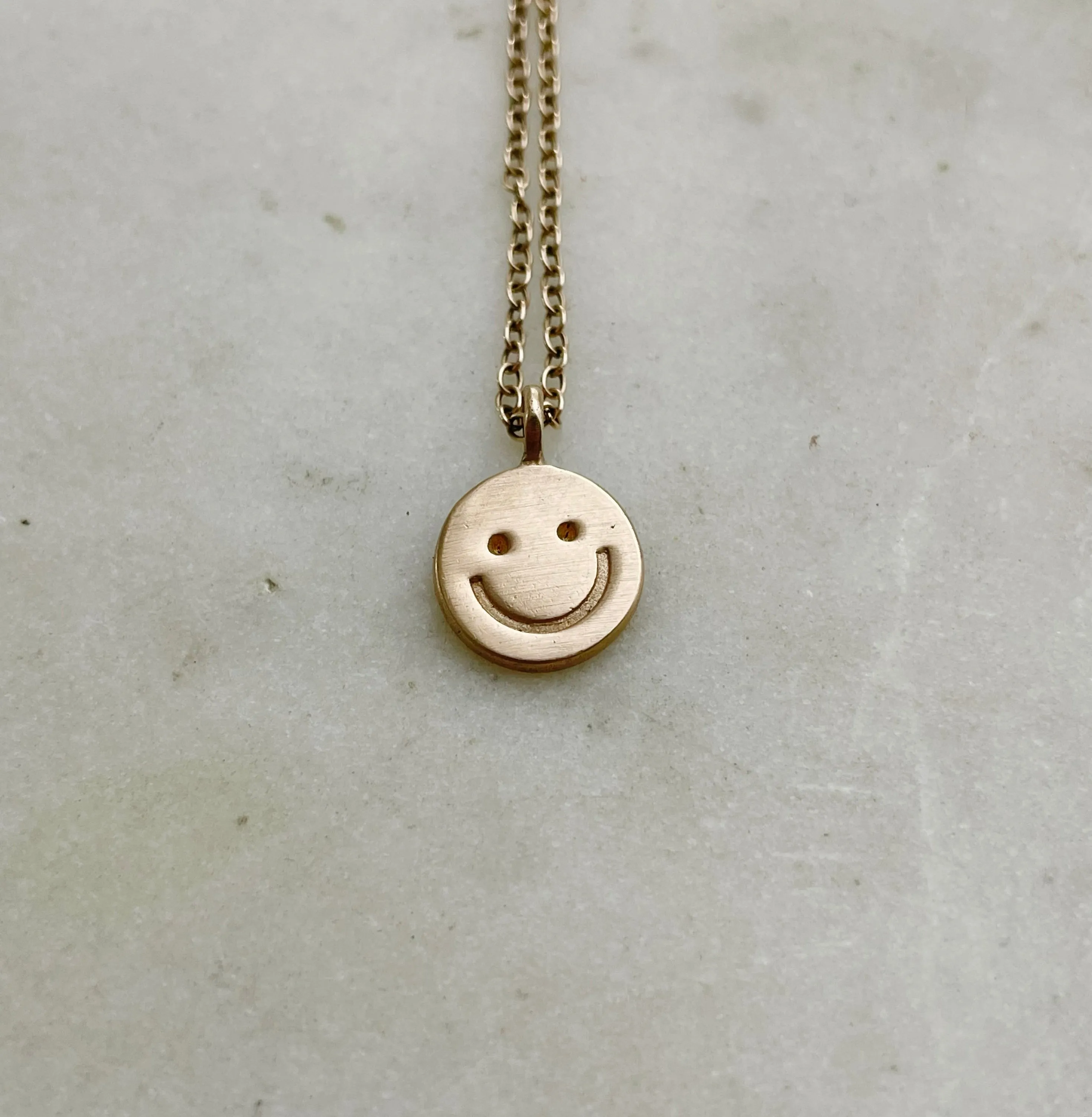 14K GOLD HAPPY FACE PENDANT