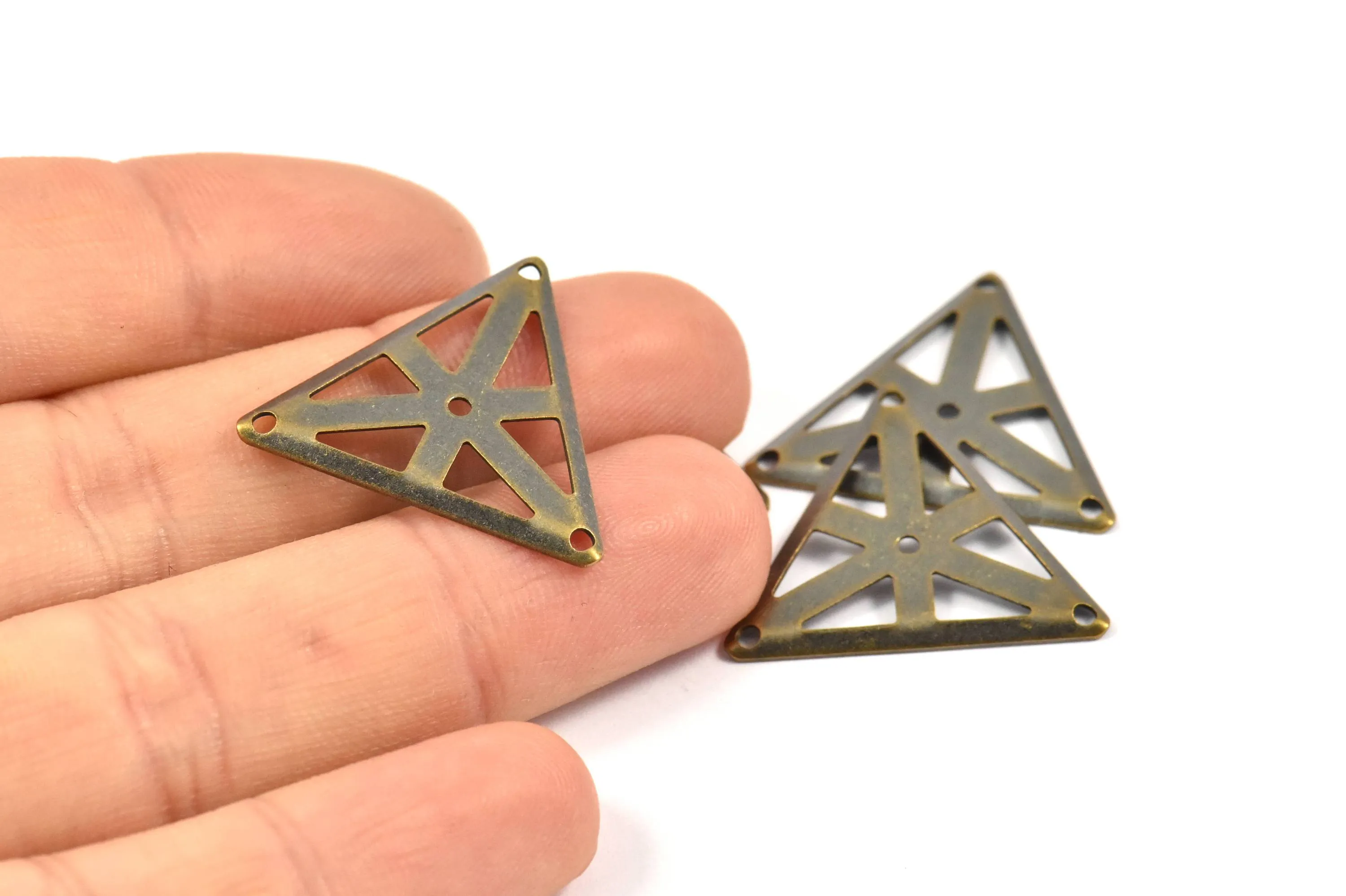 Antique Brass Triangle, 20 Antique Brass Triangle Charms with 4 Holes (22x25mm) Pen 3003  K104