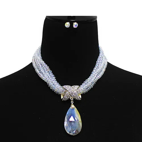 Chunky Teardrop Pendant Short Beaded Necklace