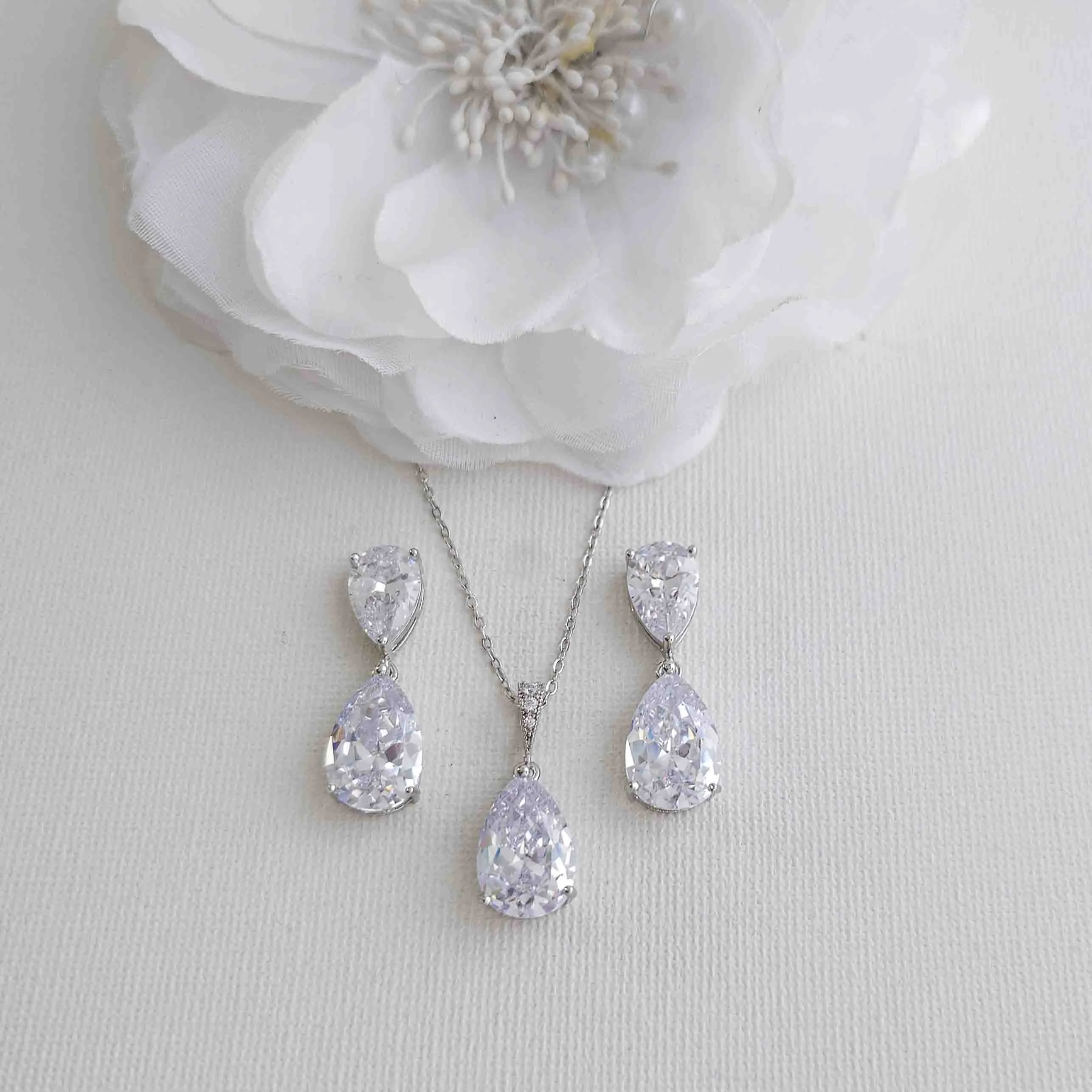 Jewelry Set in Gold with CZ Teardrops-Clara