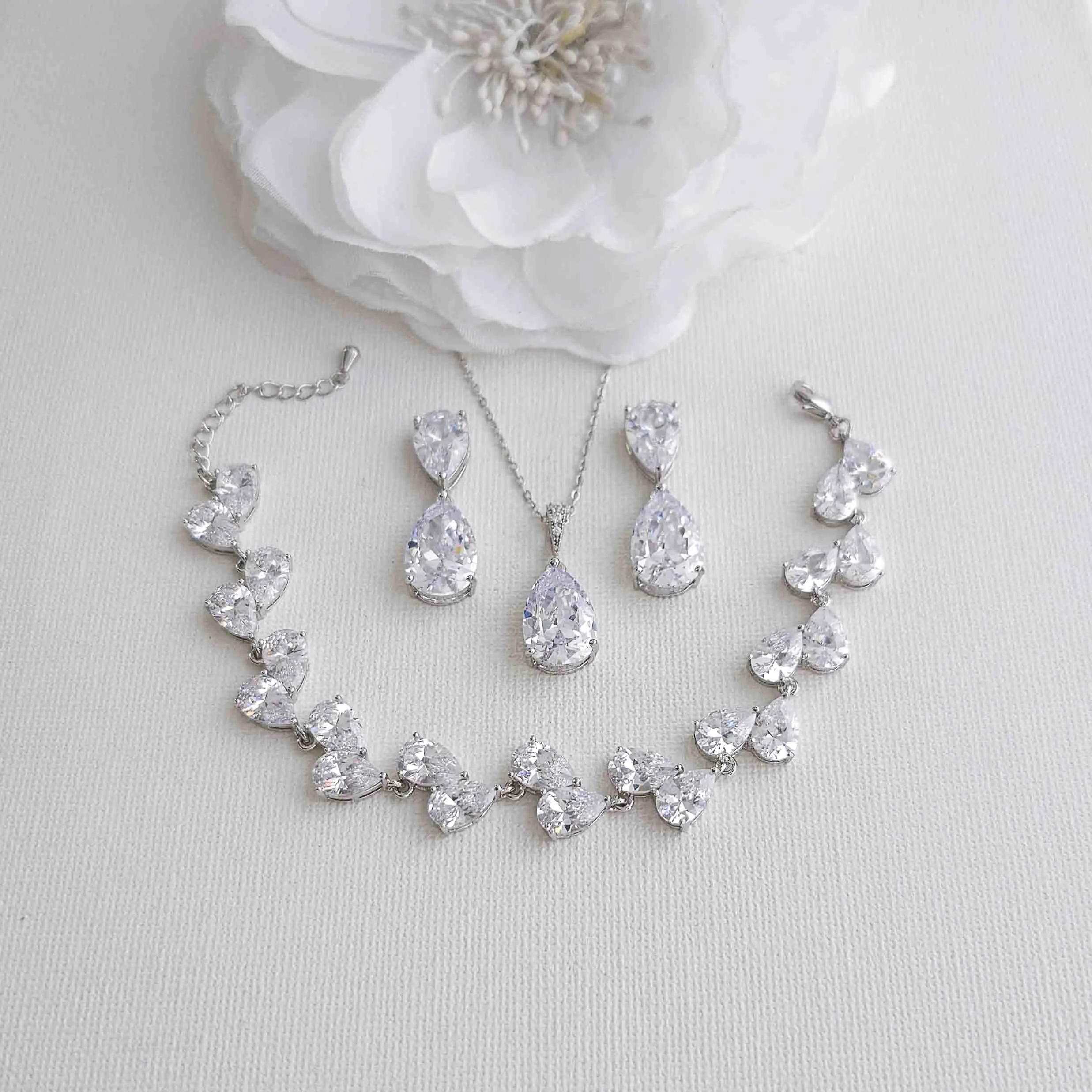 Jewelry Set in Gold with CZ Teardrops-Clara