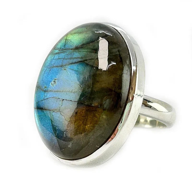 Kanti Labradorite Oval Ring