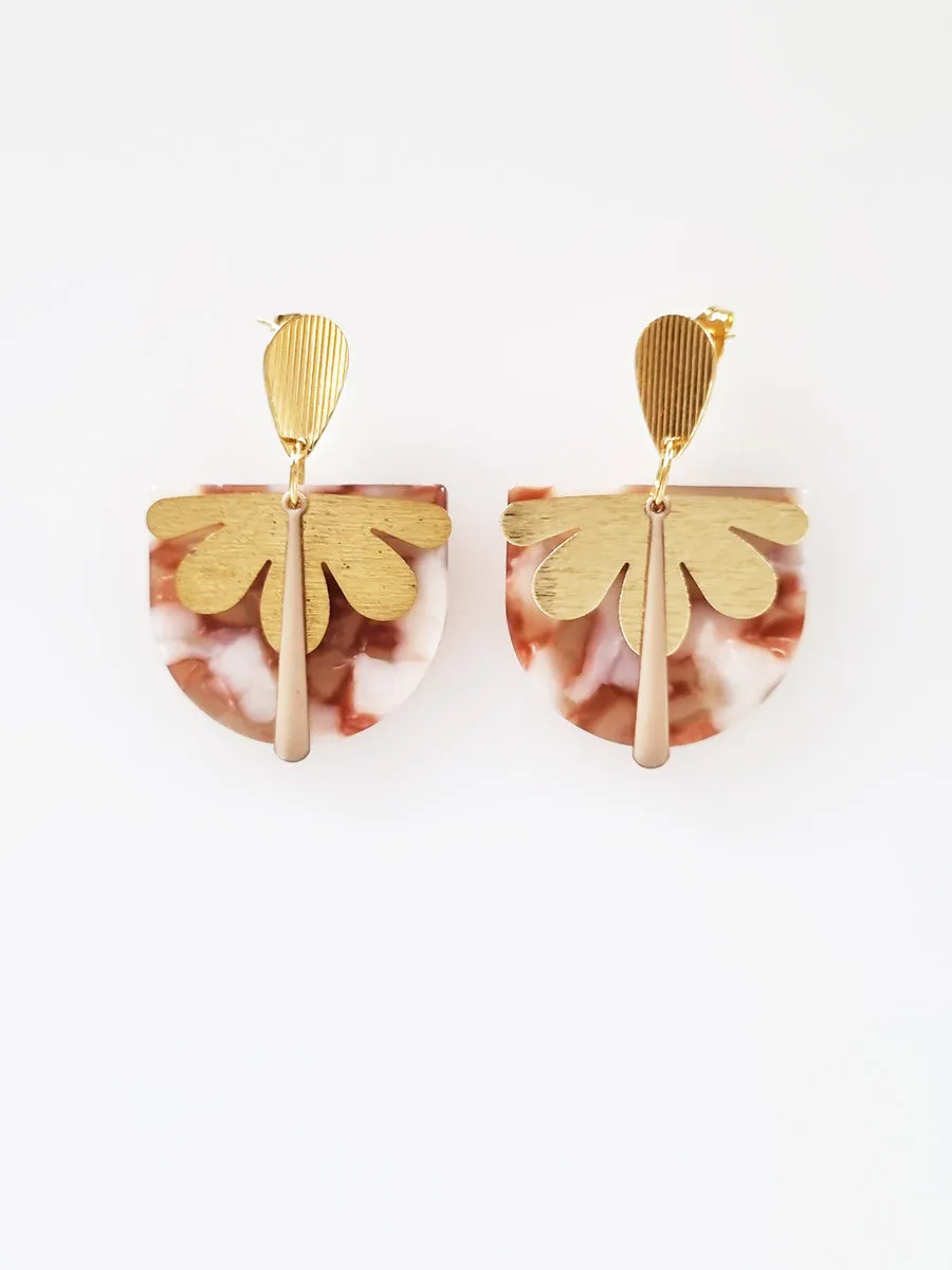 Middlechild Mayflower Earring