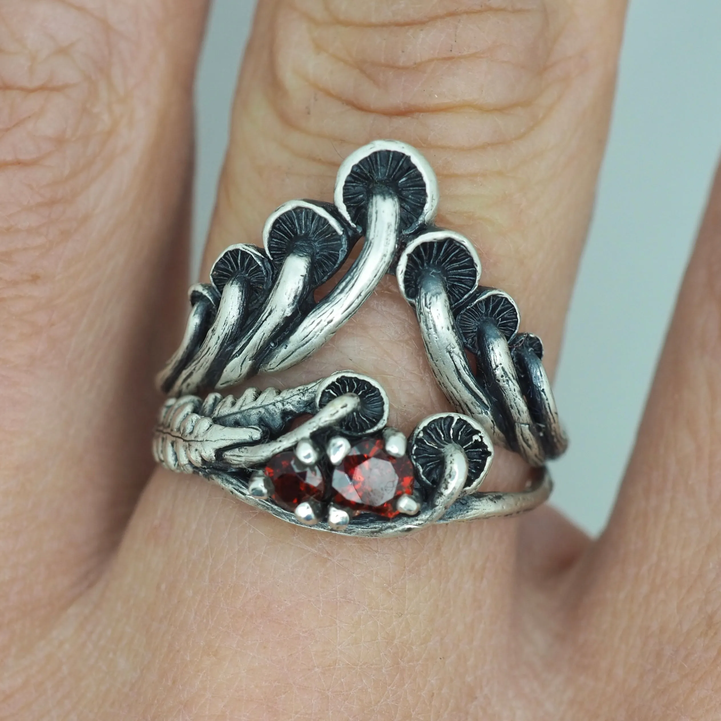 Mushroom crown ring large