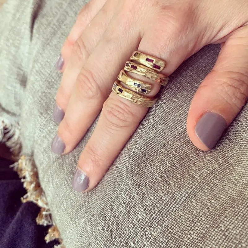 Spine Ring in gold with Five Diamond Baguettes