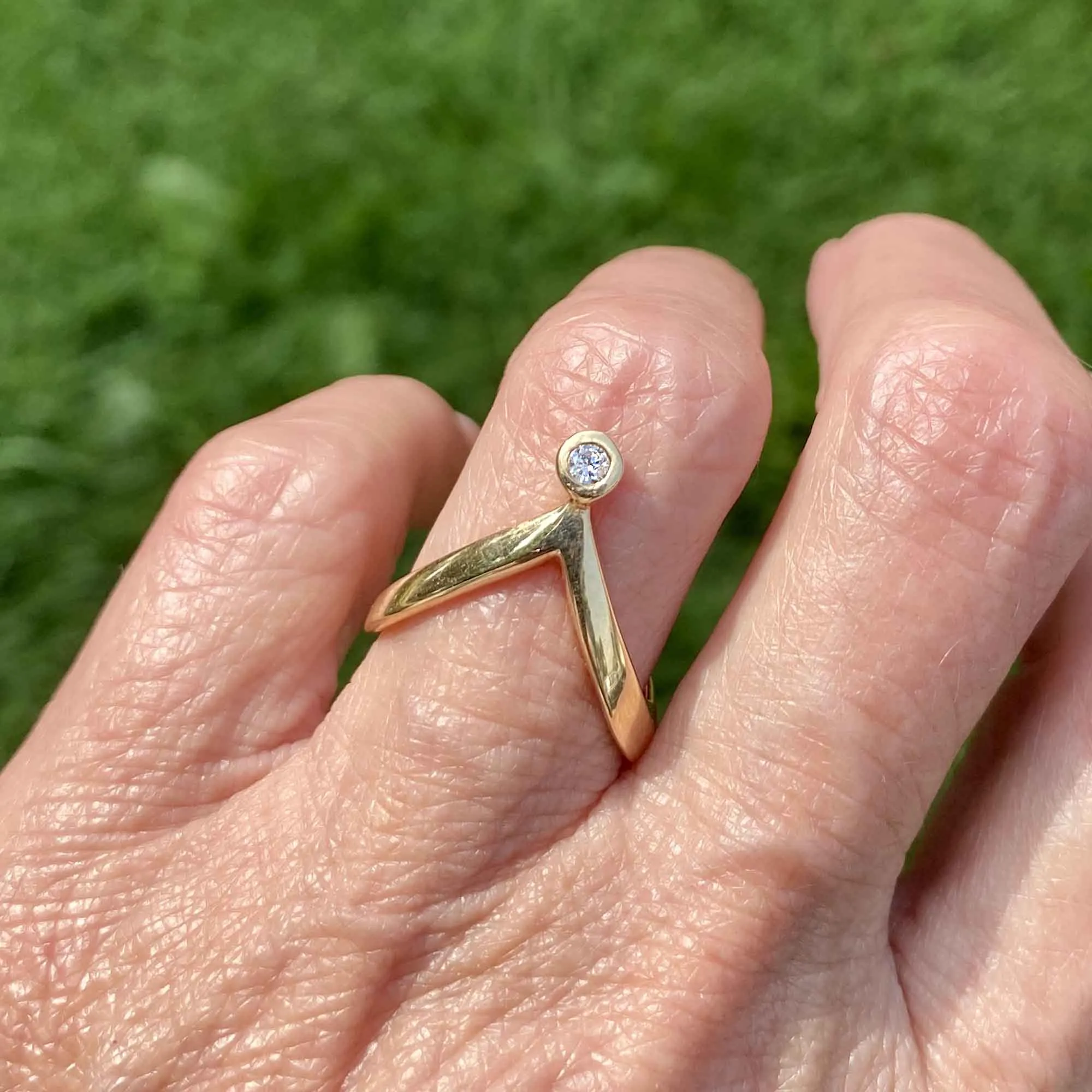 Vintage 14K Gold Wishbone Chevron Diamond Ring